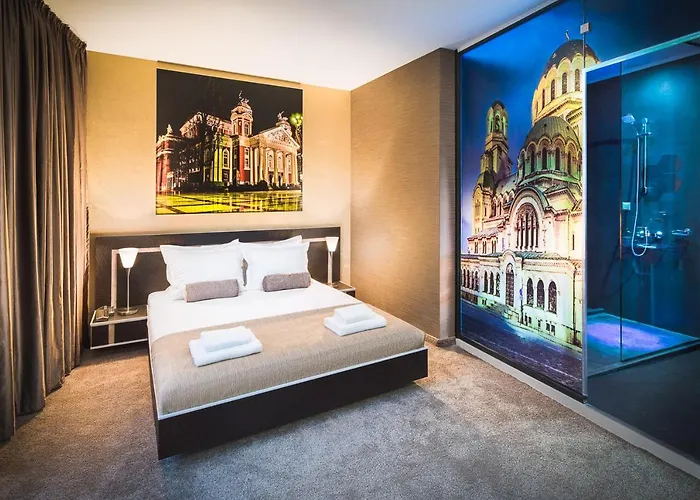 Point Boutique Hotel 3*