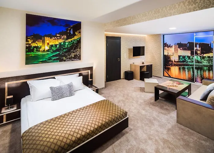 Hotel Point Boutique 3*