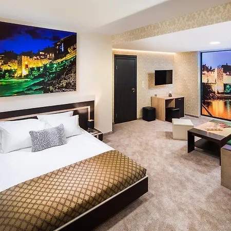 Hotel Point Boutique 3*